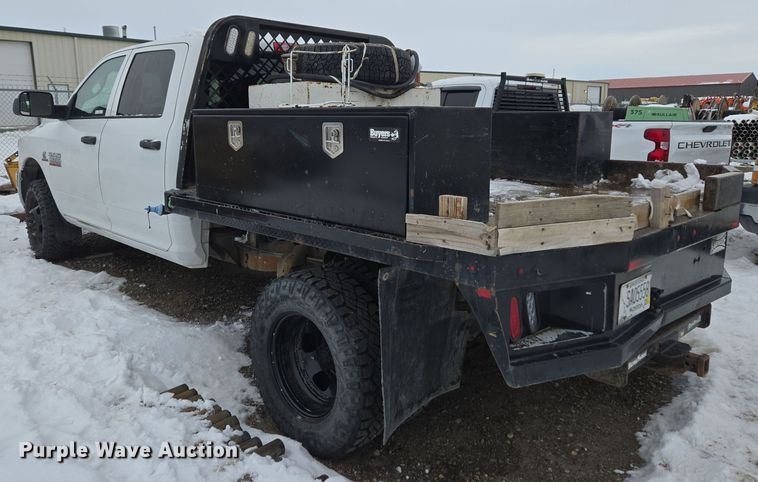 image for item ER5097 2015 Dodge Ram 3500 Crew Cab flatbed pickup truck