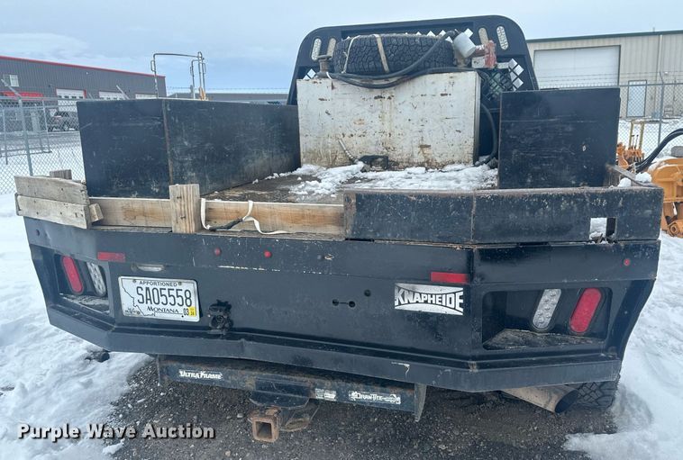 image for item ER5097 2015 Dodge Ram 3500 Crew Cab flatbed pickup truck