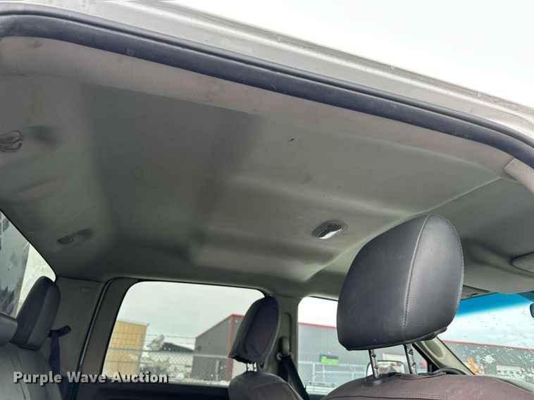 image for item ER5097 2015 Dodge Ram 3500 Crew Cab flatbed pickup truck