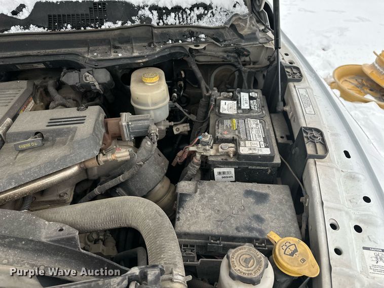 image for item ER5097 2015 Dodge Ram 3500 Crew Cab flatbed pickup truck