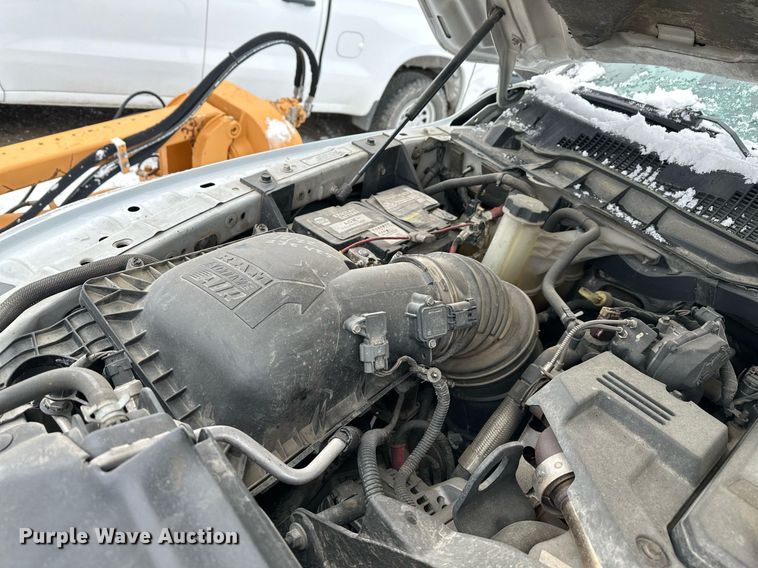 image for item ER5097 2015 Dodge Ram 3500 Crew Cab flatbed pickup truck