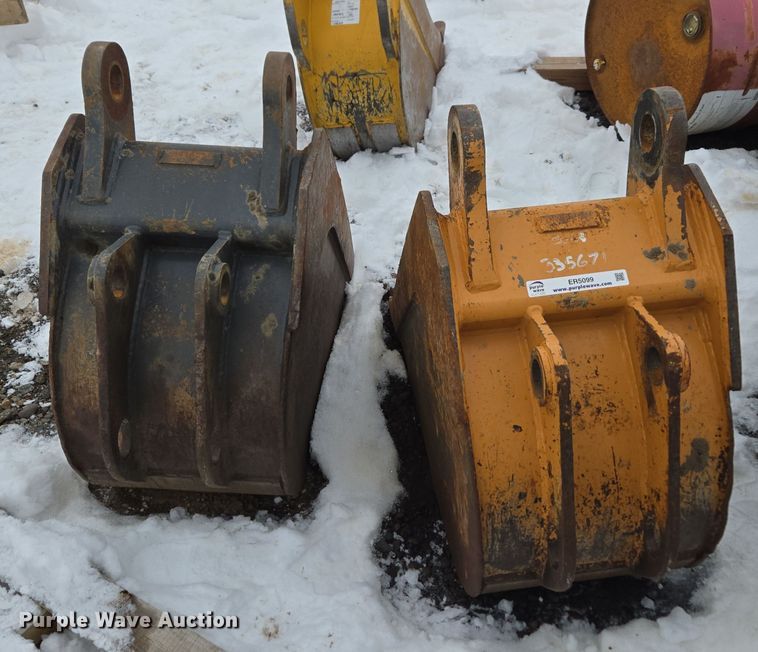 image for item ER5099 (2) backhoe buckets