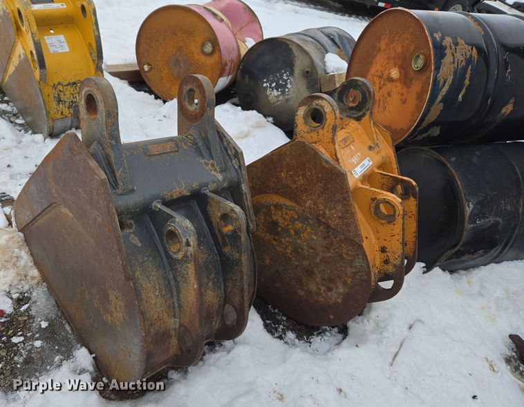 image for item ER5099 (2) backhoe buckets