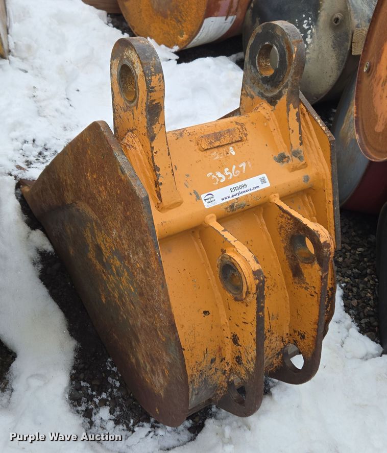 image for item ER5099 (2) backhoe buckets