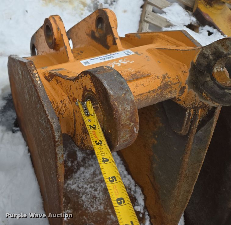 image for item ER5099 (2) backhoe buckets