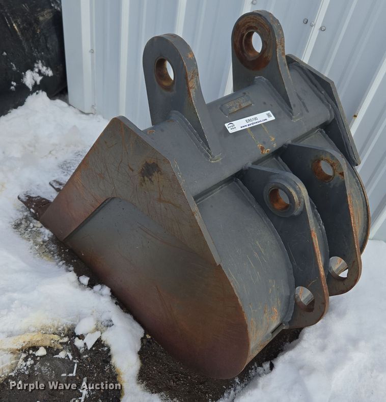 image for item ER5100 Backhoe bucket