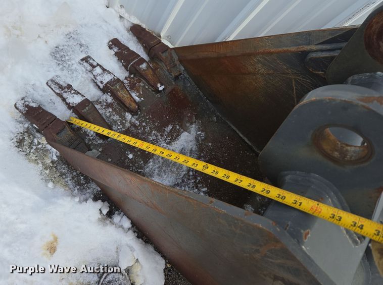 image for item ER5100 Backhoe bucket