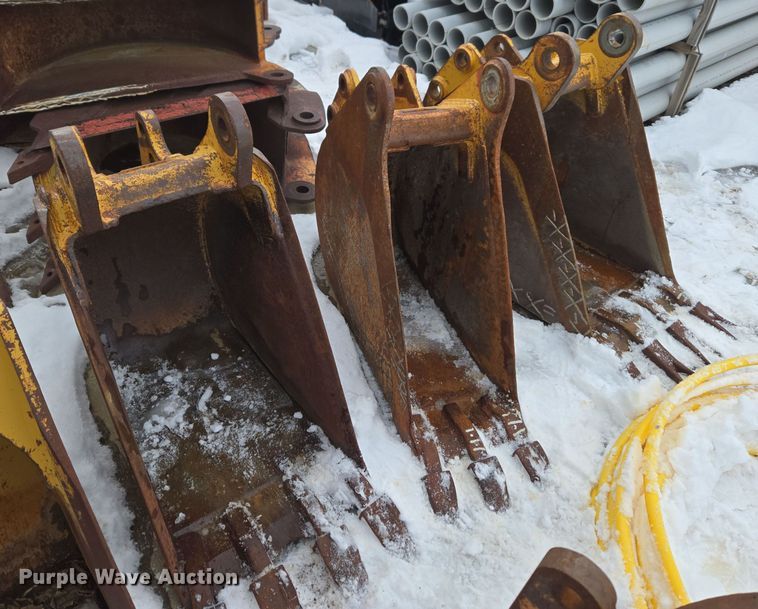 image for item ER5102 (3) backhoe buckets