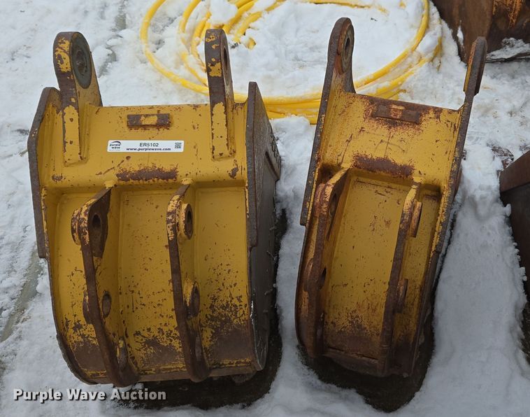 image for item ER5102 (3) backhoe buckets