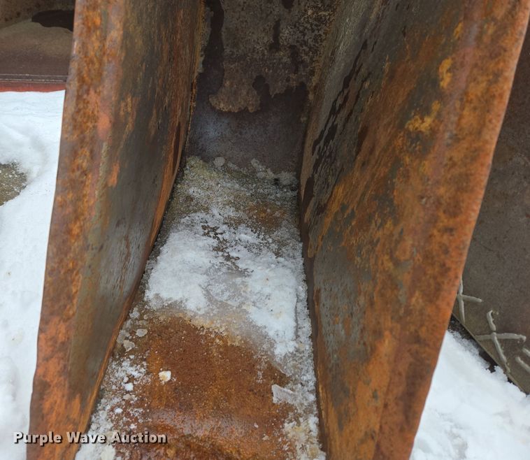 image for item ER5102 (3) backhoe buckets