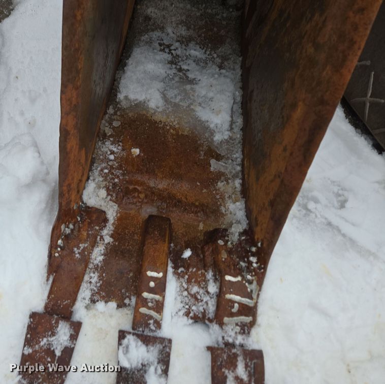 image for item ER5102 (3) backhoe buckets