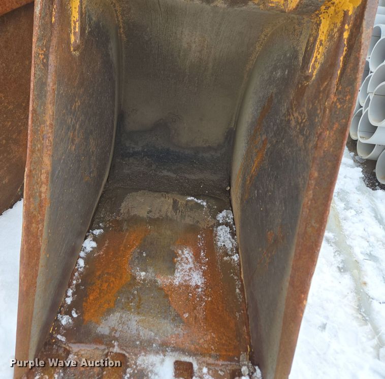 image for item ER5102 (3) backhoe buckets