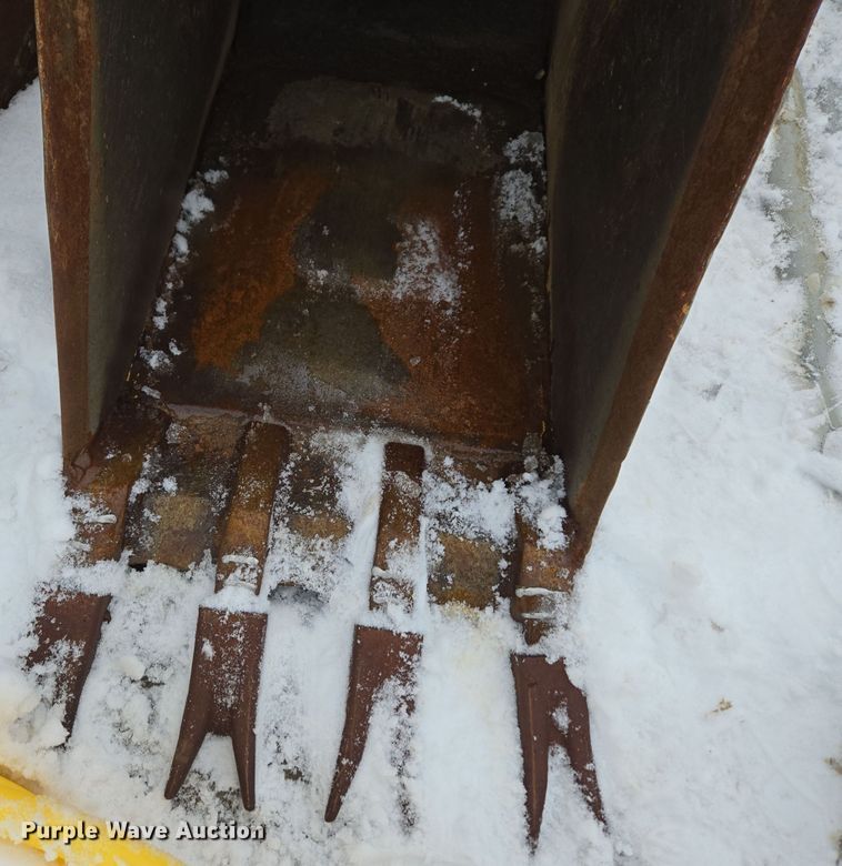 image for item ER5102 (3) backhoe buckets