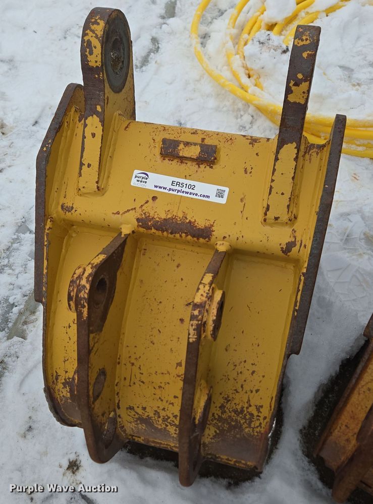 image for item ER5102 (3) backhoe buckets