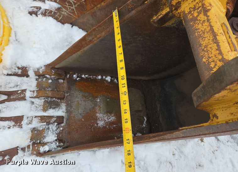 image for item ER5102 (3) backhoe buckets