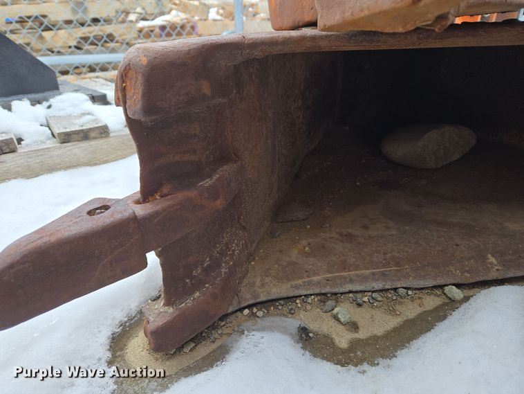 image for item ER5103 (4) backhoe buckets