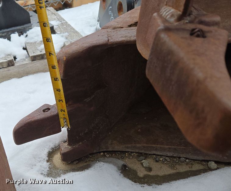 image for item ER5103 (4) backhoe buckets