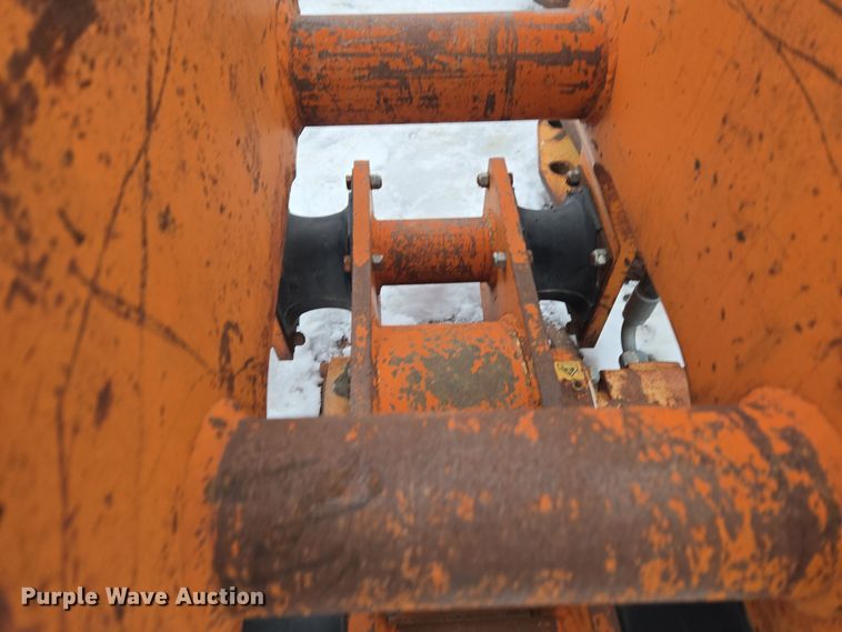 image for item ER5105 2003 Dynatec 8900 backhoe plate compactor