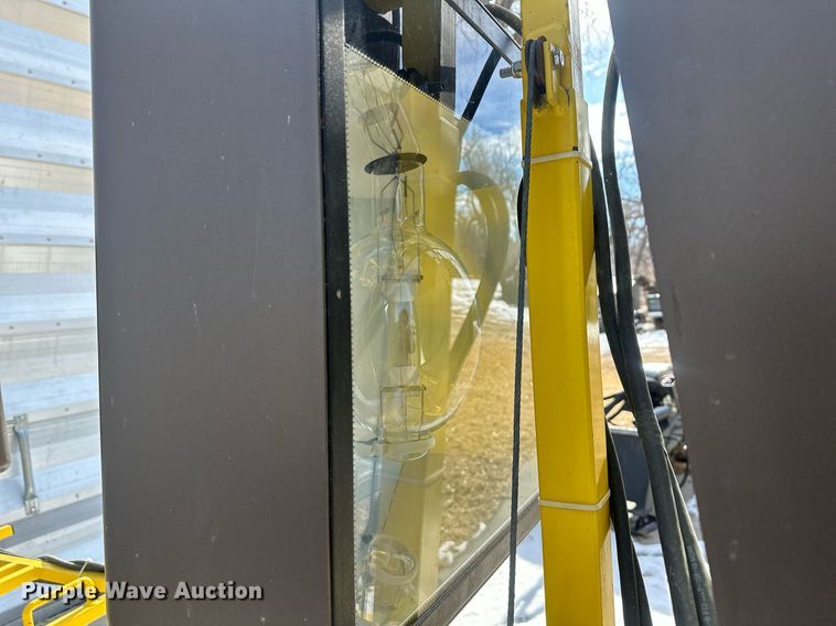 image for item ER5109 (2) light plants