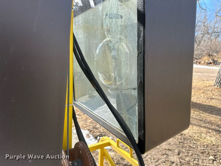 image for item ER5109 (2) light plants