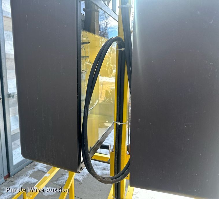 image for item ER5109 (2) light plants