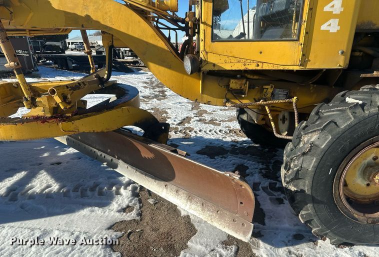 image for item ER5114 1972 Wabco 444 rigid frame motor grader