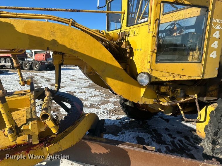 image for item ER5114 1972 Wabco 444 rigid frame motor grader