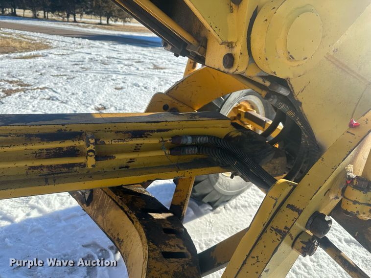 image for item ER5114 1972 Wabco 444 rigid frame motor grader
