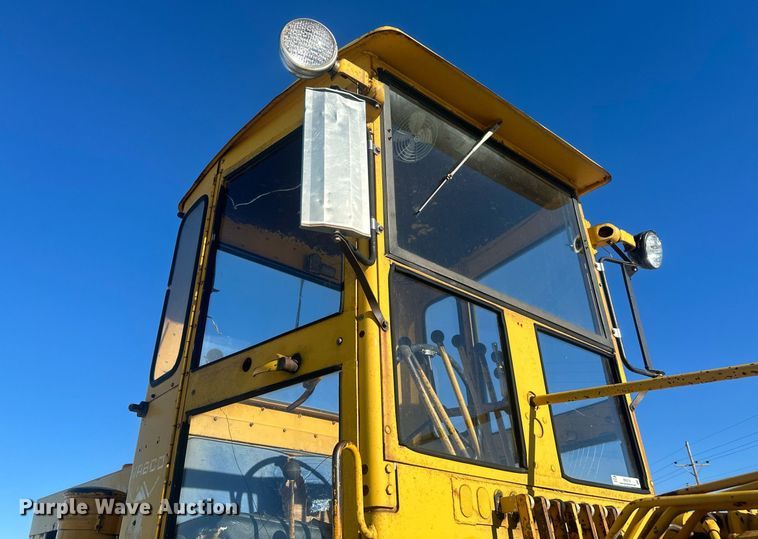 image for item ER5114 1972 Wabco 444 rigid frame motor grader