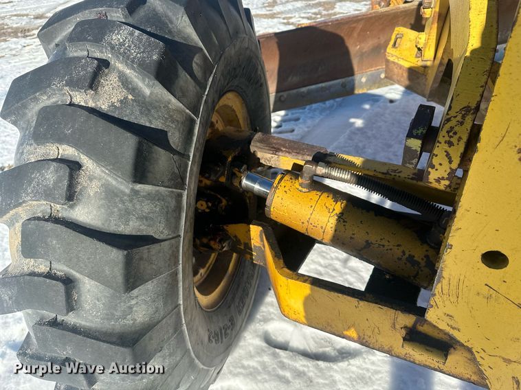 image for item ER5114 1972 Wabco 444 rigid frame motor grader