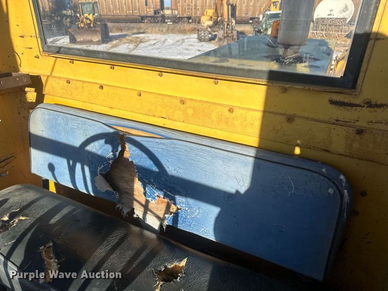 image for item ER5114 1972 Wabco 444 rigid frame motor grader