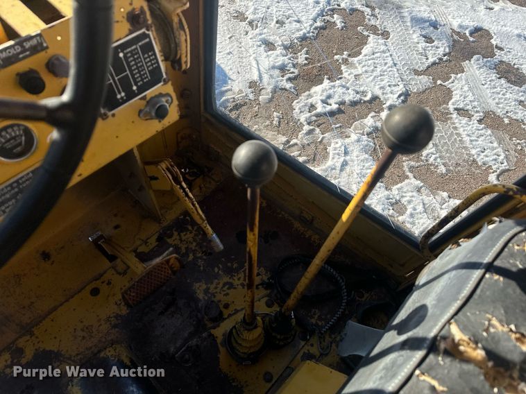 image for item ER5114 1972 Wabco 444 rigid frame motor grader