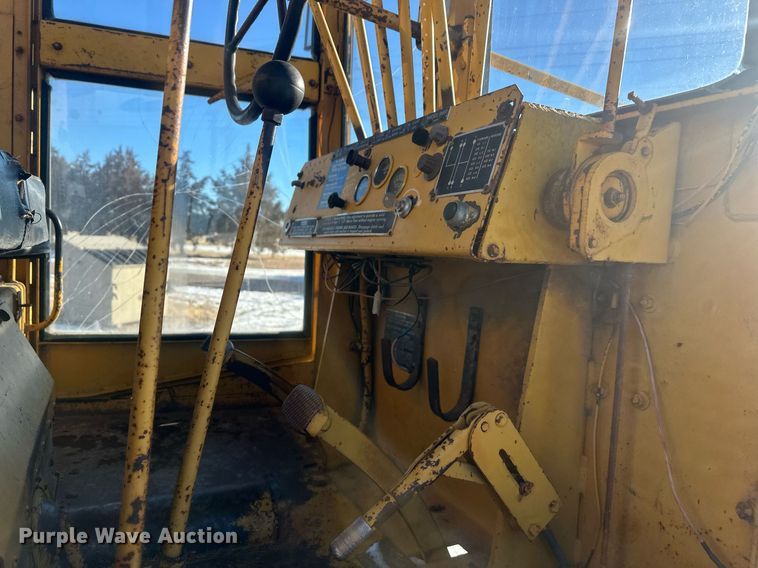 image for item ER5114 1972 Wabco 444 rigid frame motor grader