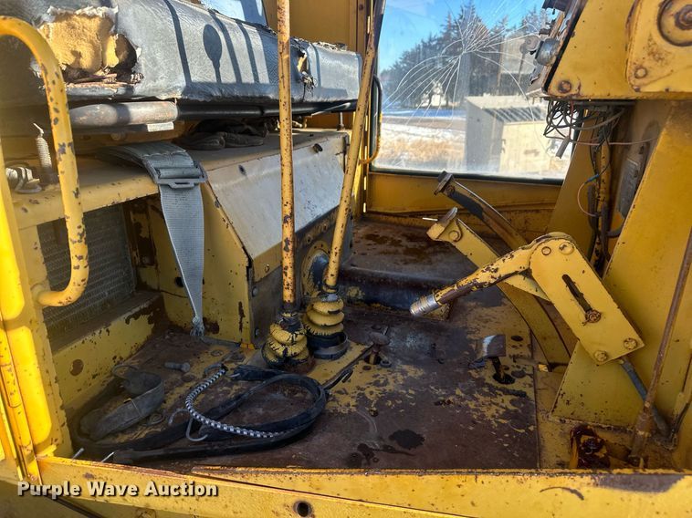 image for item ER5114 1972 Wabco 444 rigid frame motor grader