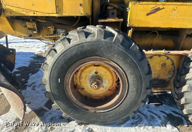 image for item ER5114 1972 Wabco 444 rigid frame motor grader