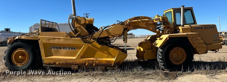 image for item ER8585 1984 John Deere 762A elevating scraper