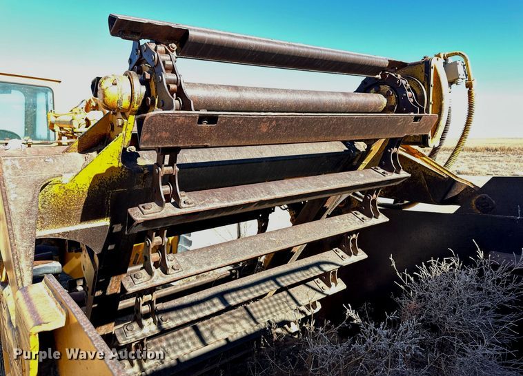 image for item ER8585 1984 John Deere 762A elevating scraper