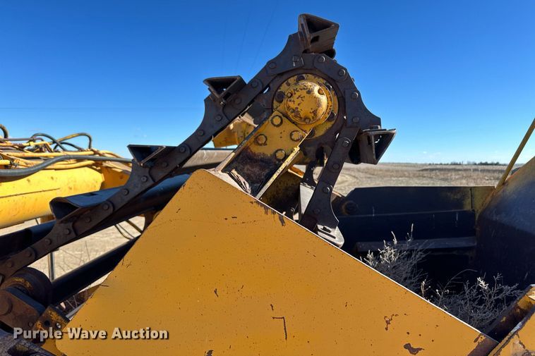 image for item ER8585 1984 John Deere 762A elevating scraper