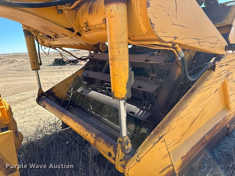 image for item ER8585 1984 John Deere 762A elevating scraper