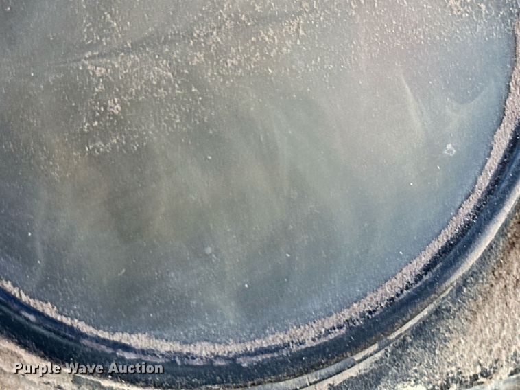 image for item ER8585 1984 John Deere 762A elevating scraper