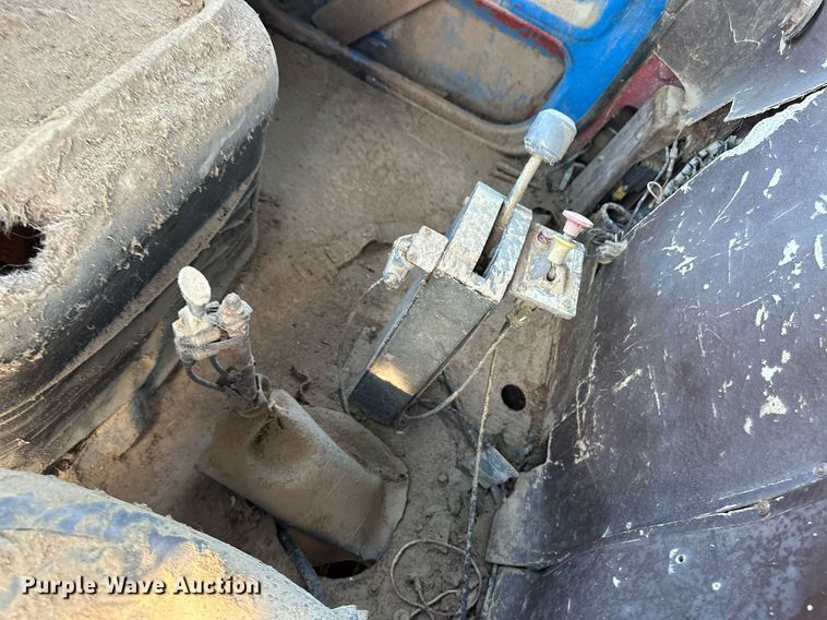 image for item ER8587 1974 Ford U9000 dump truck