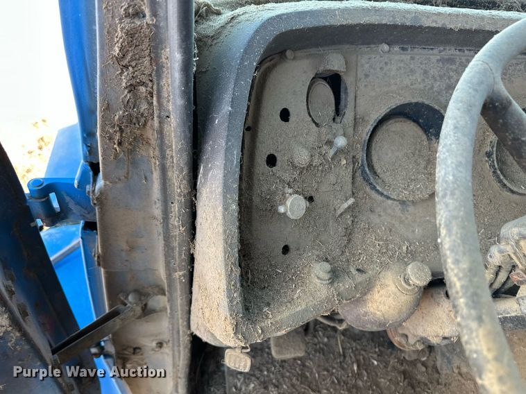 image for item ER8587 1974 Ford U9000 dump truck