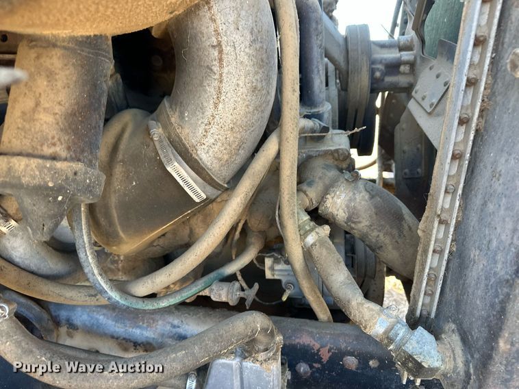 image for item ER8587 1974 Ford U9000 dump truck