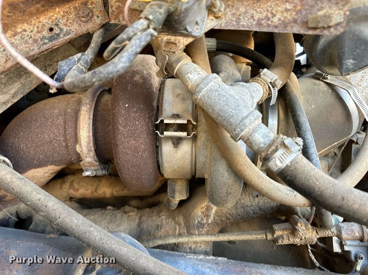 image for item ER8587 1974 Ford U9000 dump truck