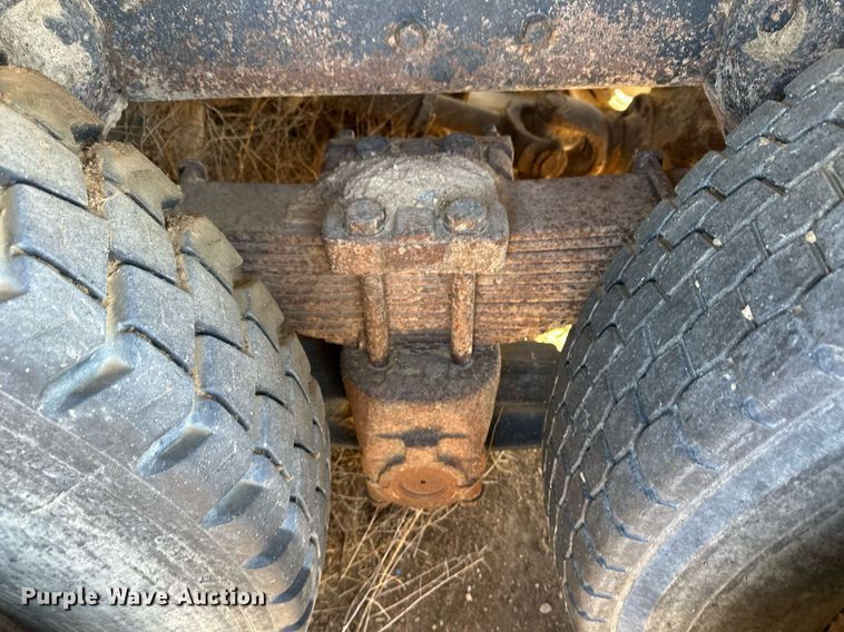 image for item ER8587 1974 Ford U9000 dump truck