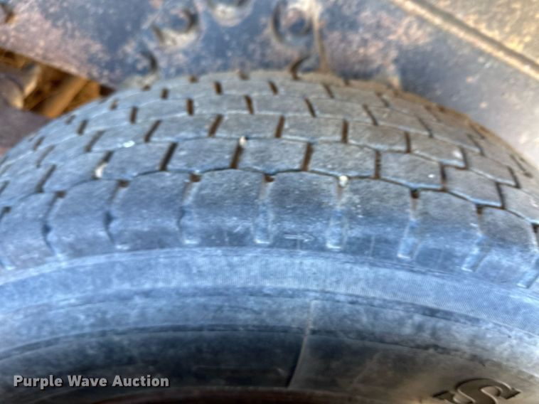 image for item ER8587 1974 Ford U9000 dump truck