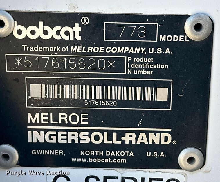 image for item ER8588 2000 Bobcat 773 skid steer loader