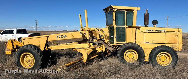 image for item ER8591 1981 John Deere 770A motor grader