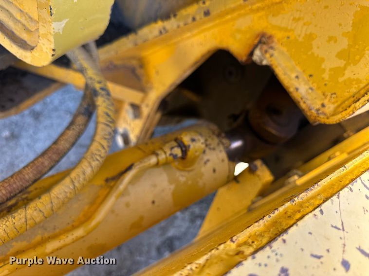 image for item ER8591 1981 John Deere 770A motor grader