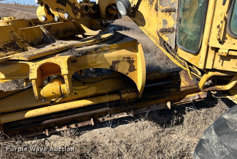 image for item ER8591 1981 John Deere 770A motor grader